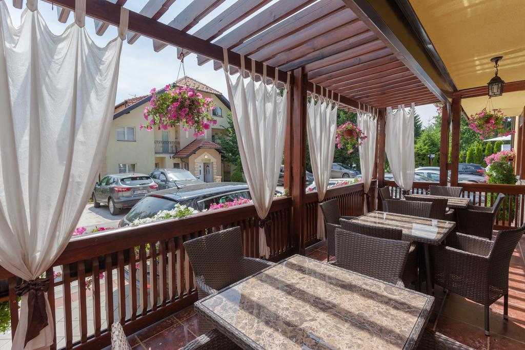 זלאטיבור Vila Barovic And Spa מראה חיצוני תמונה